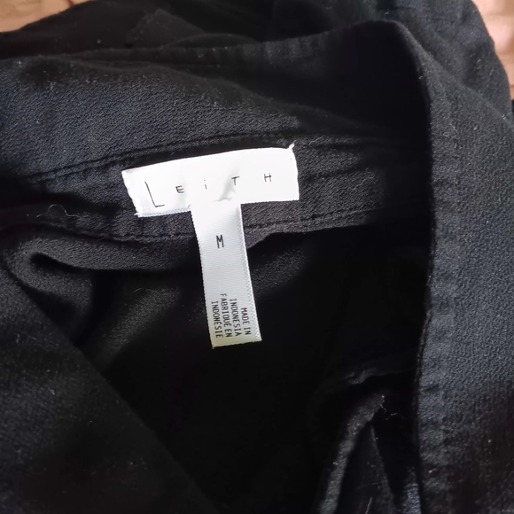 Black Long-Sleeve V-Neck Blouse - Lightweight Women's Top - Picture 7 of 8